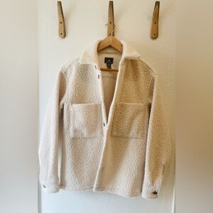 H&M Loose Fit Boucle Shirt Jacket in Cream, Size XS